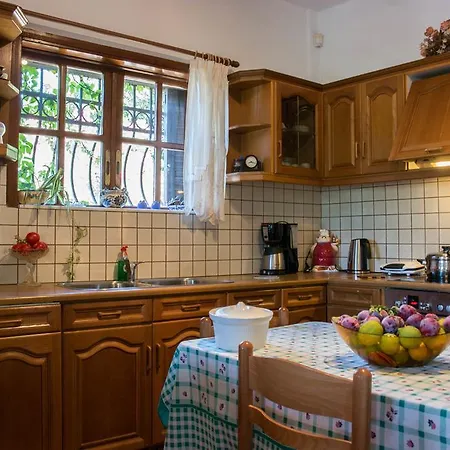 Alexandra Holiday home